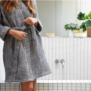 Grey Turkish Cotton Waffle Robe by Parachute